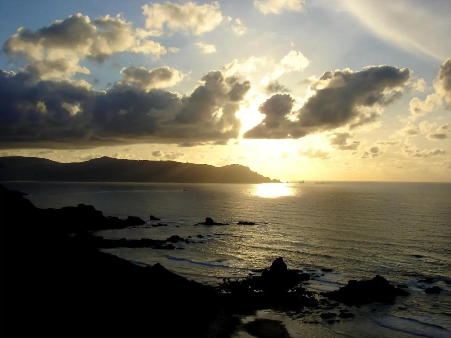 The Cliffs - Galleon Amieiro