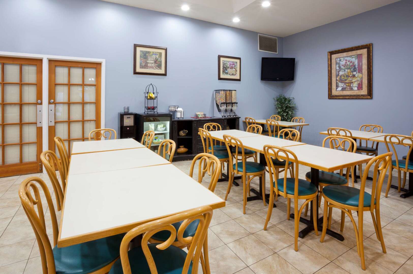 Grandstay Hotel and Suites