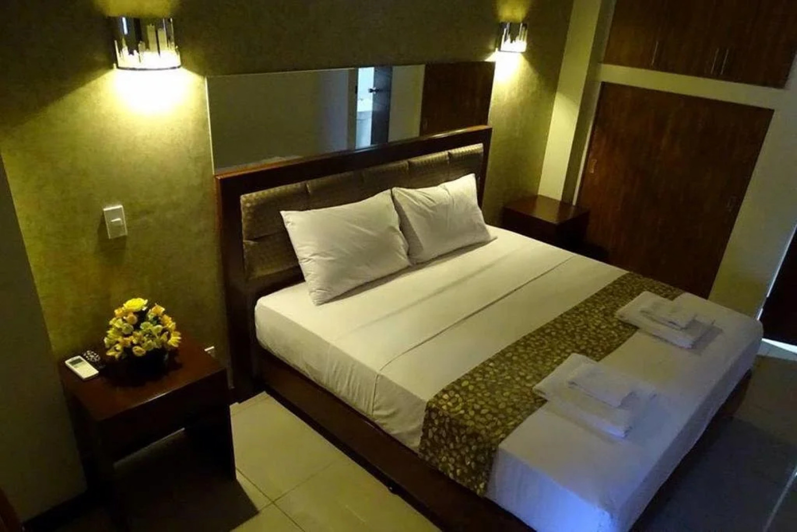 Executive Tulip Apartelle