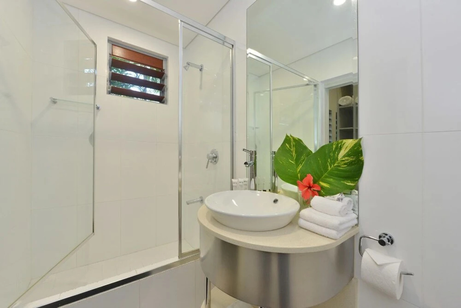 Absolute on Newell Luxury Beach House