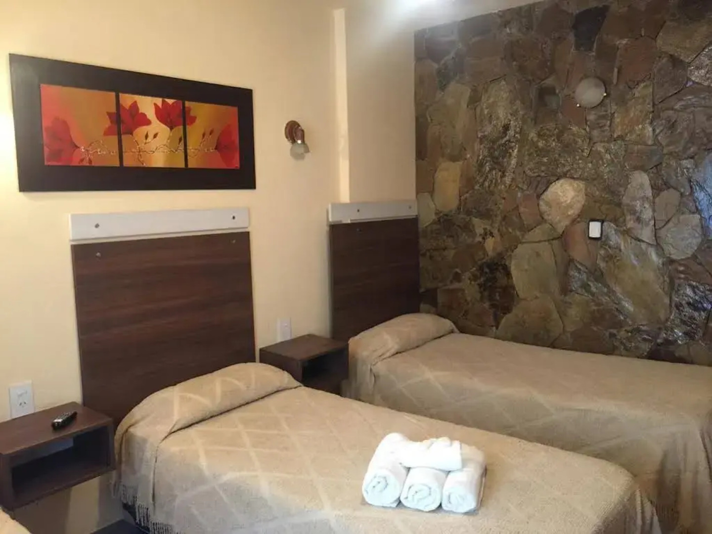 Hostería Carlos Alvear