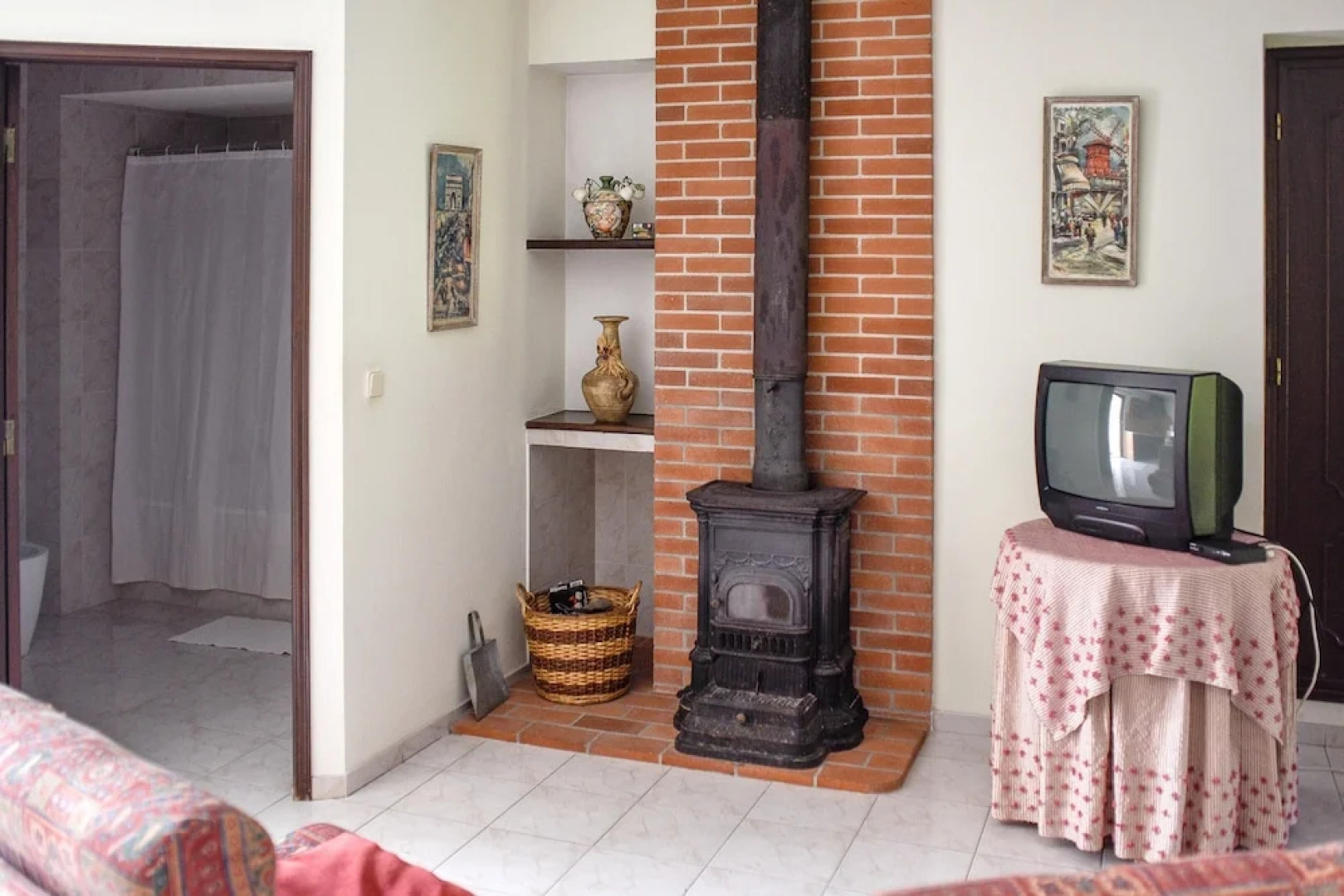 House With one Bedroom in Porto de Mós, With Wonderful Lake View, Pool