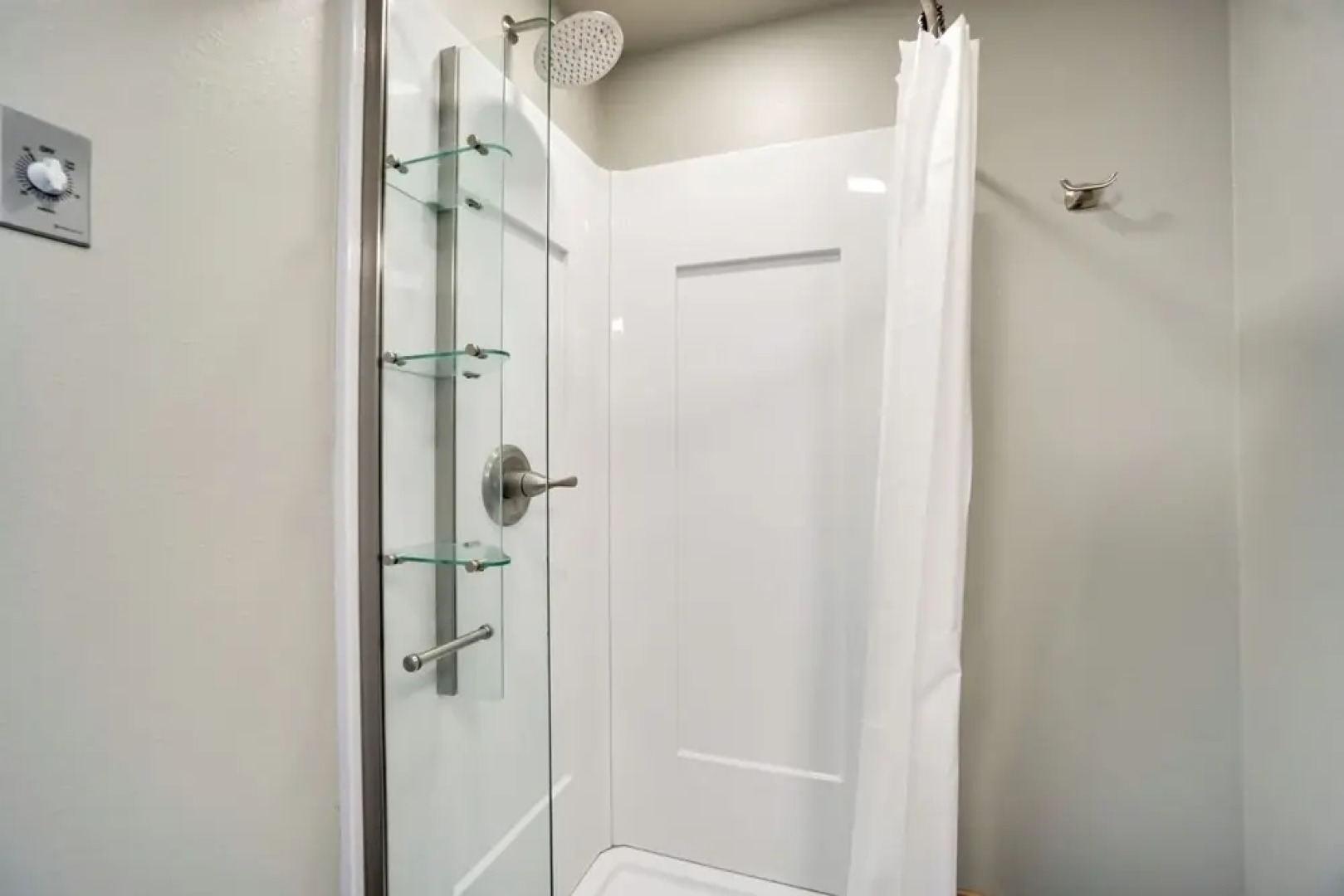 Saratoga Retreat ~ 3 Mi to Saratoga Lake!