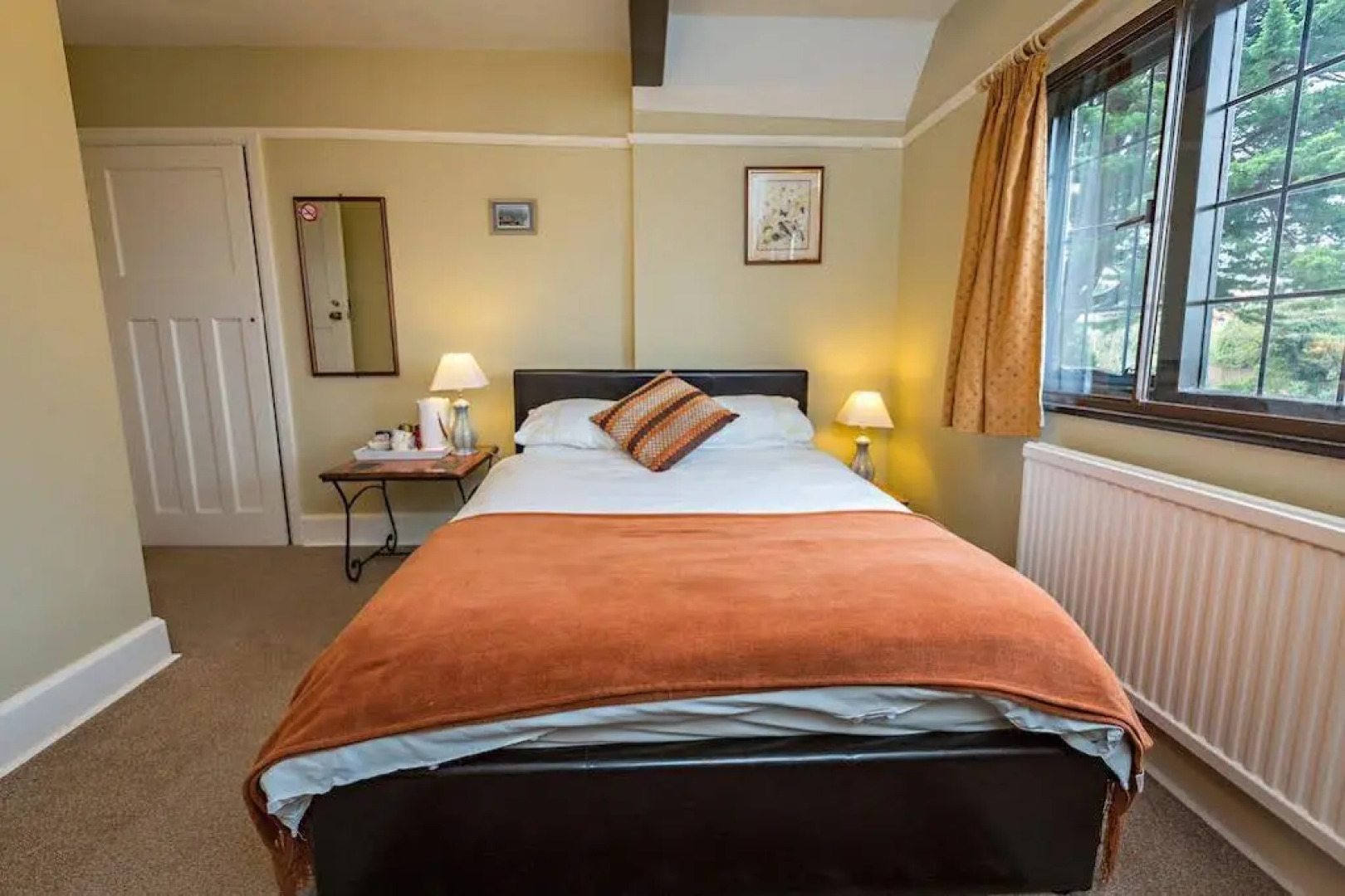 Sunrays Bed and Breakfast