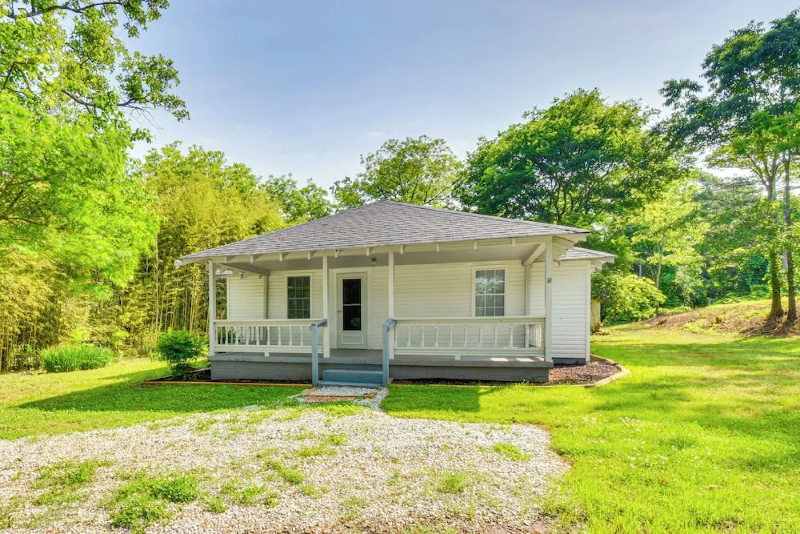 Seneca Vacation Rental w/ Grill Near Lake Hartwell