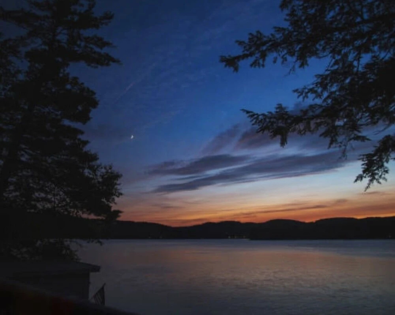 Bear's Mountaintop Views 3 Bedroom Chalet by RedAwning