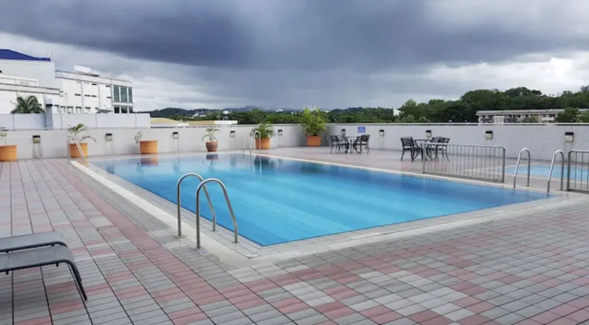 The Centrepoint Hotel