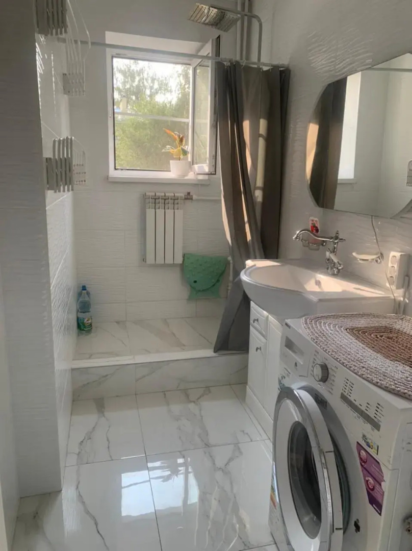 Апартаменты на улице Институтская