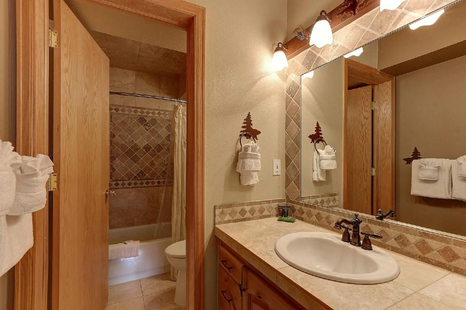 Cinnamon Ridge III 2Br Condo by RedAwning