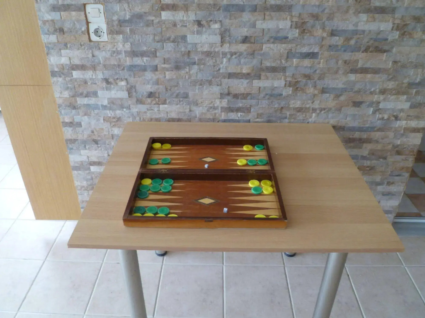 Anilio Plaza
