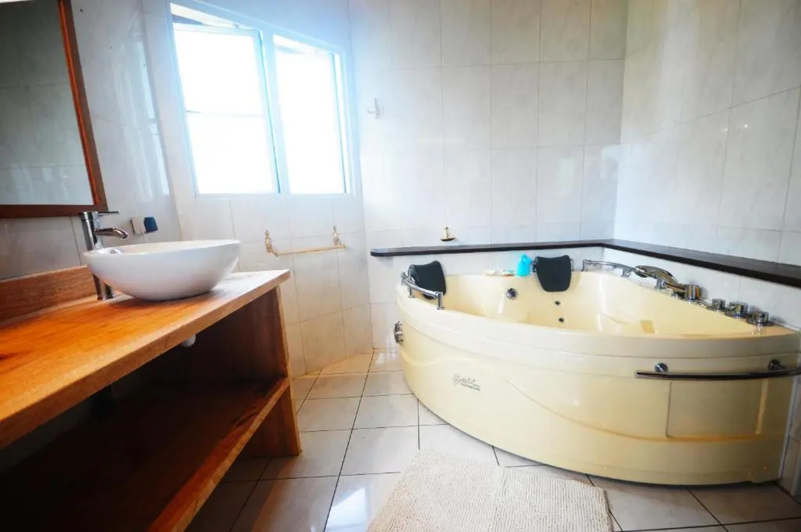 #5 Beach Villa Bliss by TAHITI VILLAS