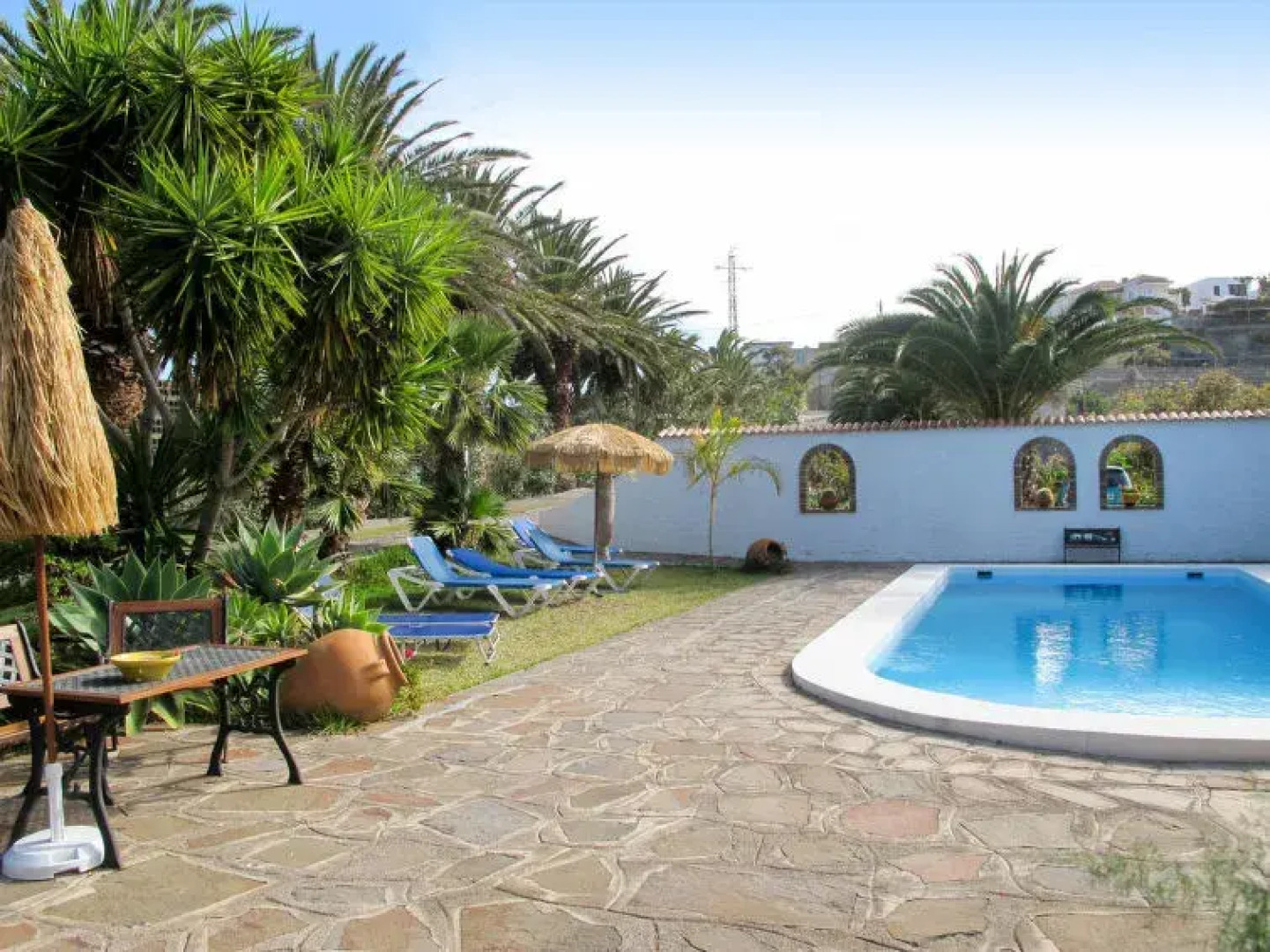 Holiday Home El Castillo - BUV134