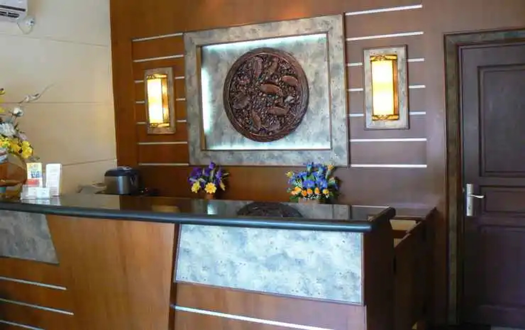 卡普特拉酒店(Kaputra Hotel)