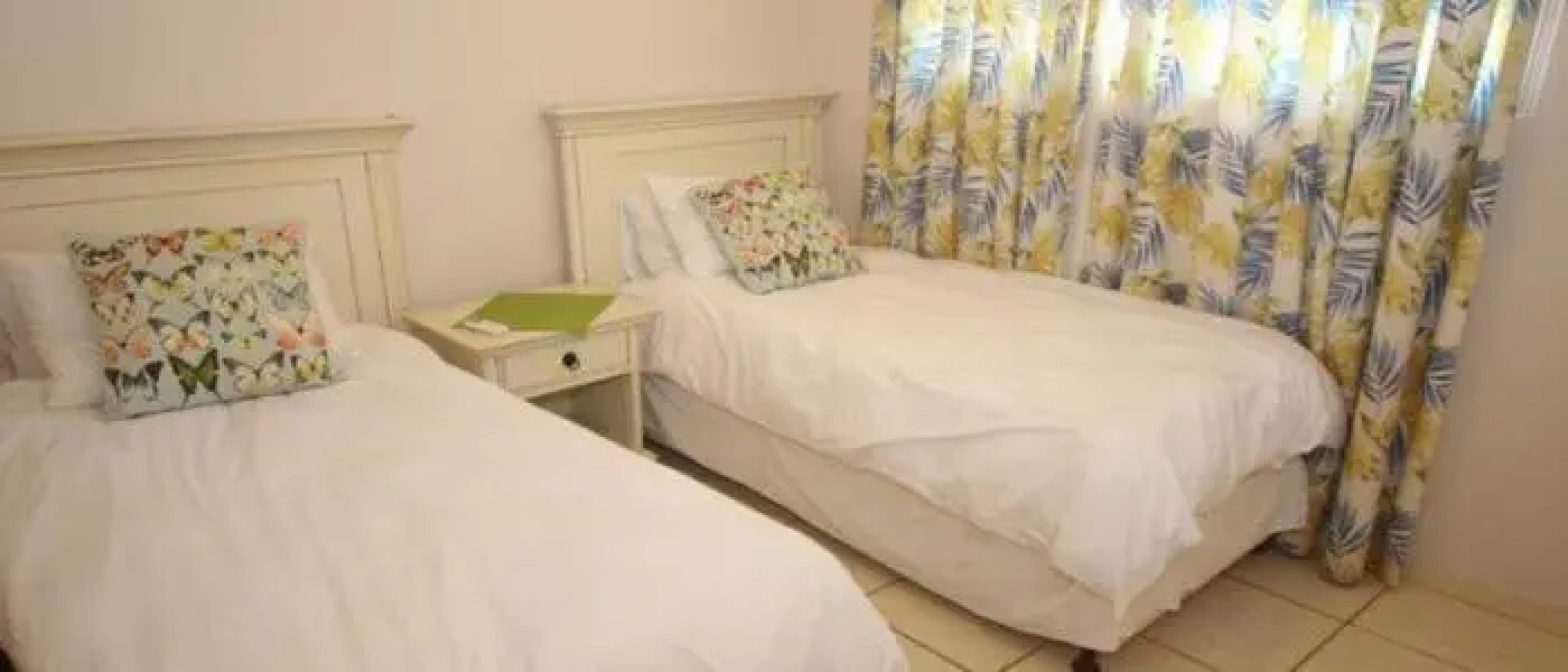 101 B Santorini, Margate