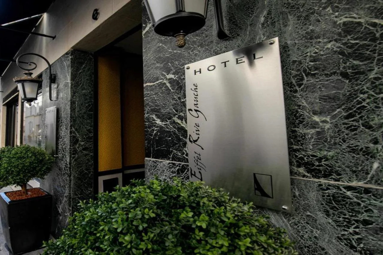 Отель Eiffel Rive Gauche