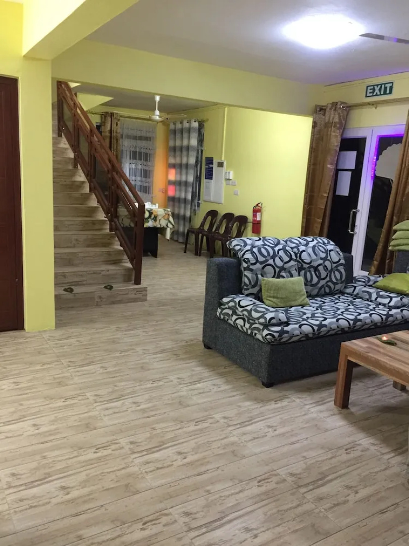 Bob Apartments