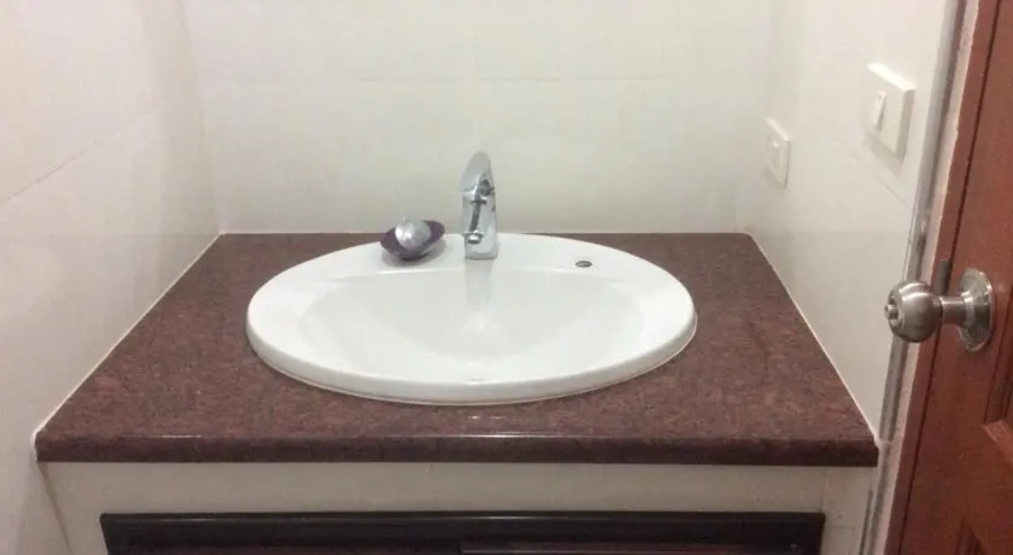 Baan Somprasong Condominium