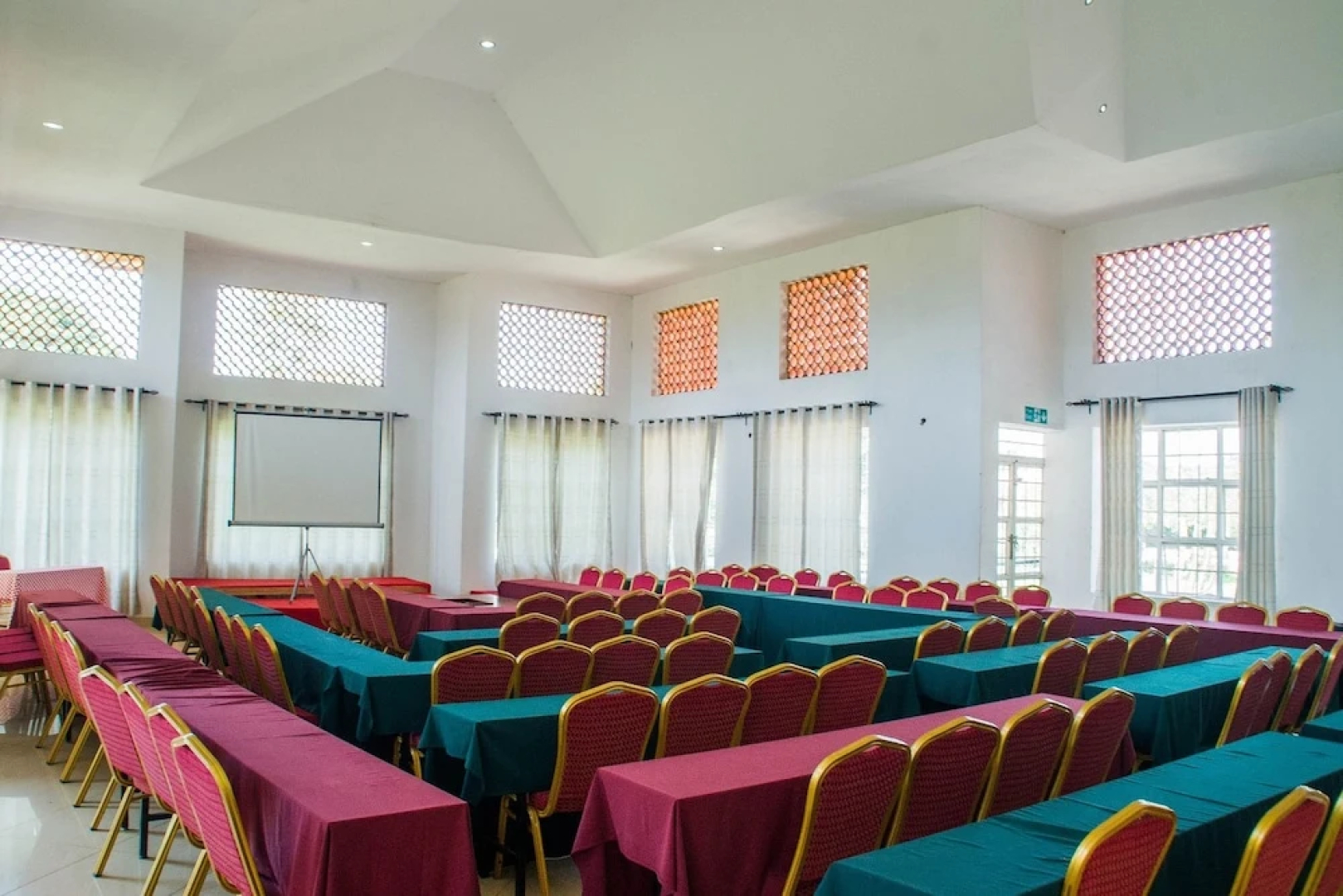 Kabalega Resort