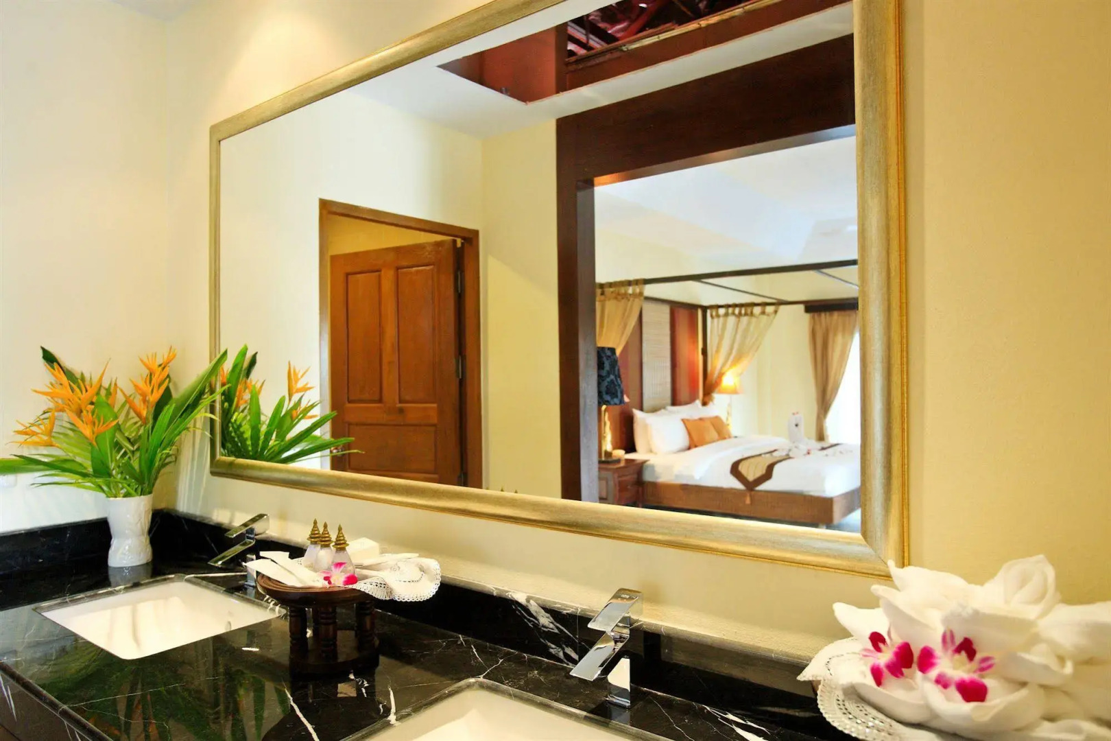 AT Pool Villa Resort