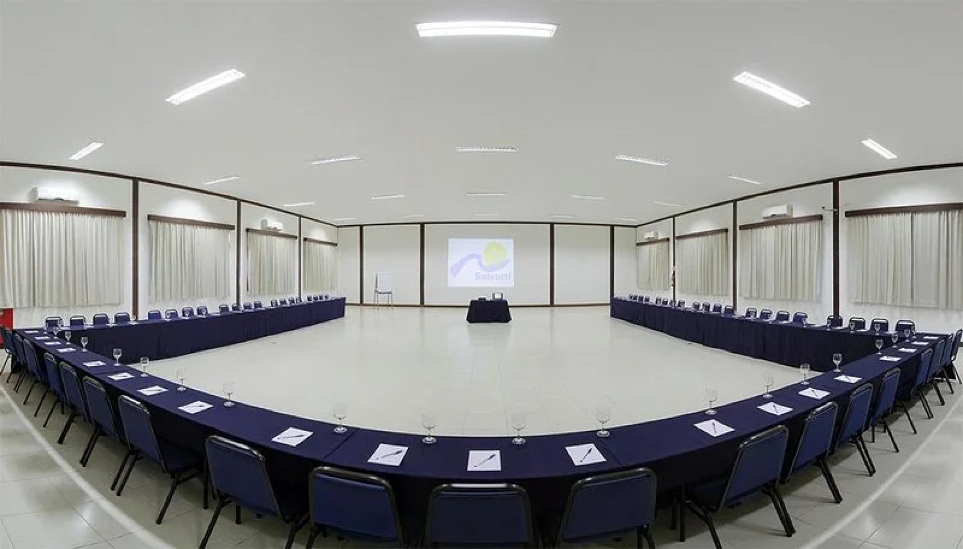 Salvetti Praia Hotel