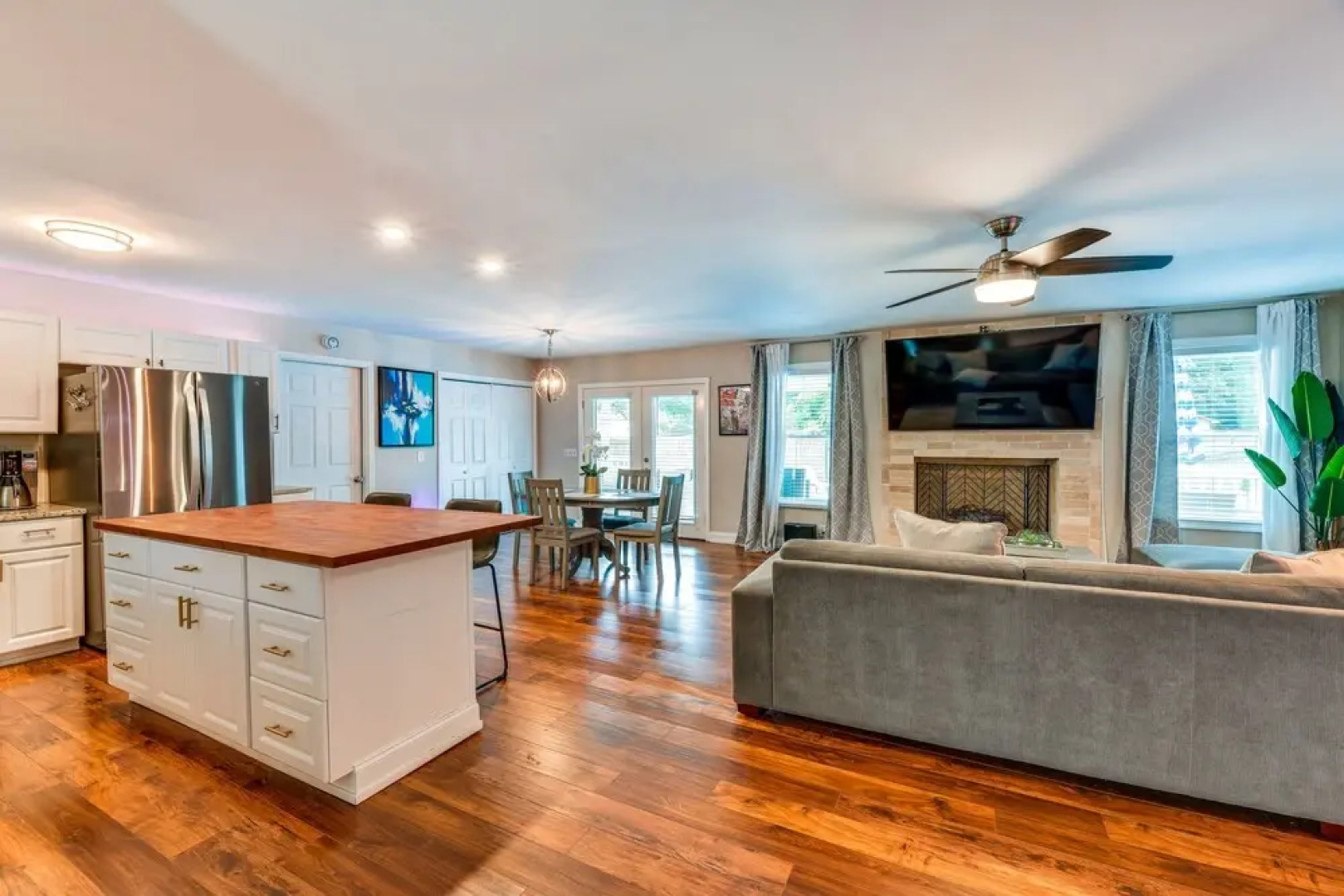 Acworth Oasis w/ Pool, Hot Tub & Fire Pit!