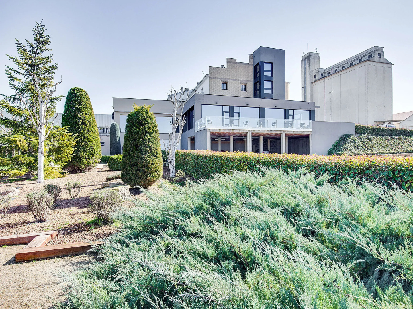 Hotel Blanc i Negre by OYO Rooms