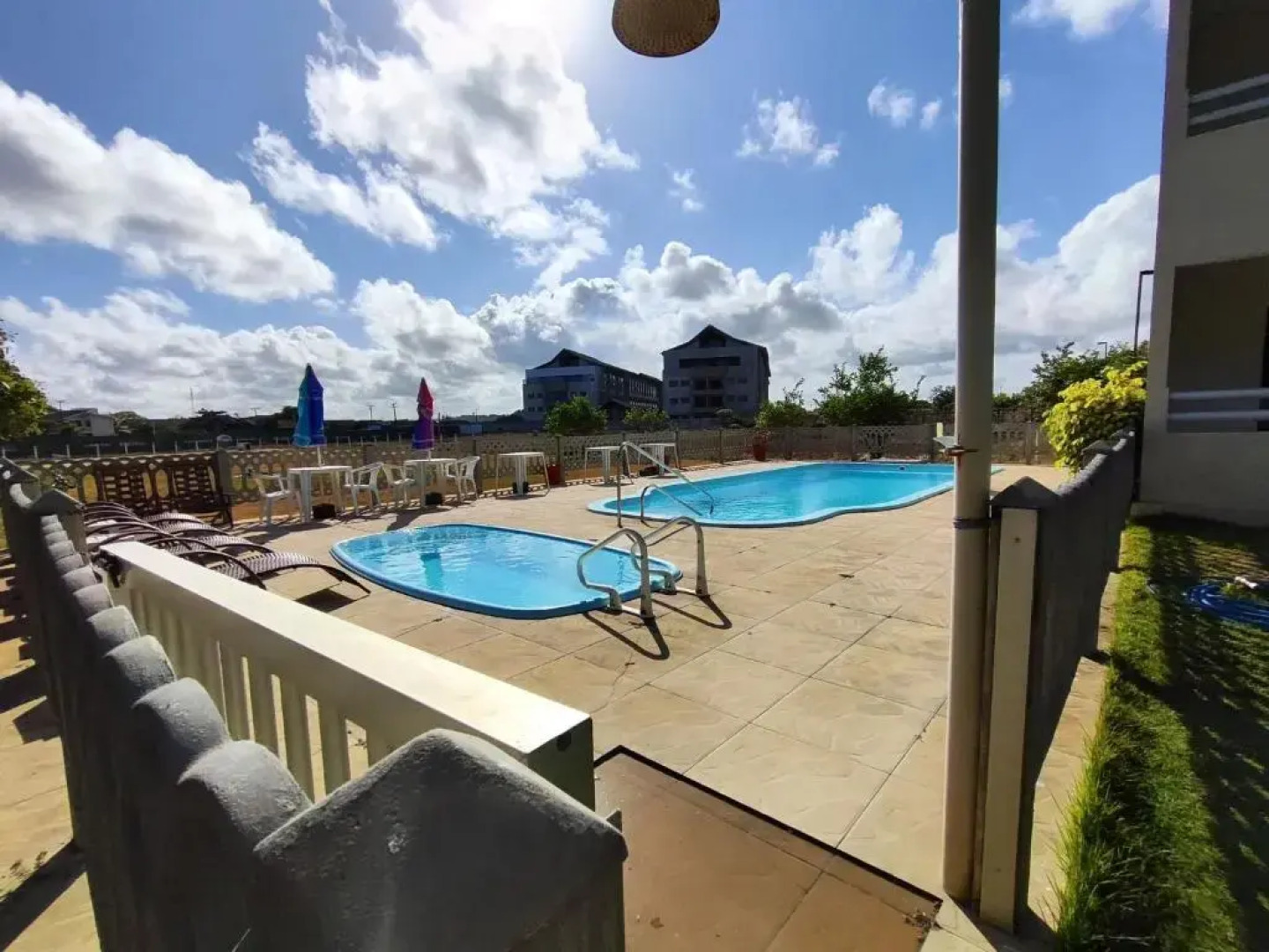 Carneiros Beach Resort