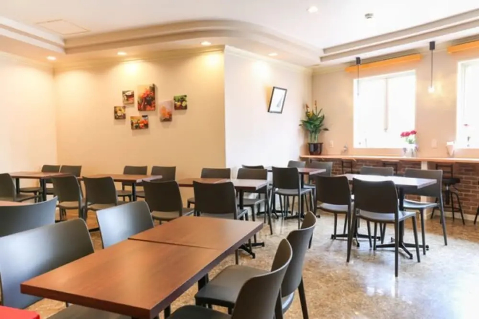 Ginowan Crystal Hotel