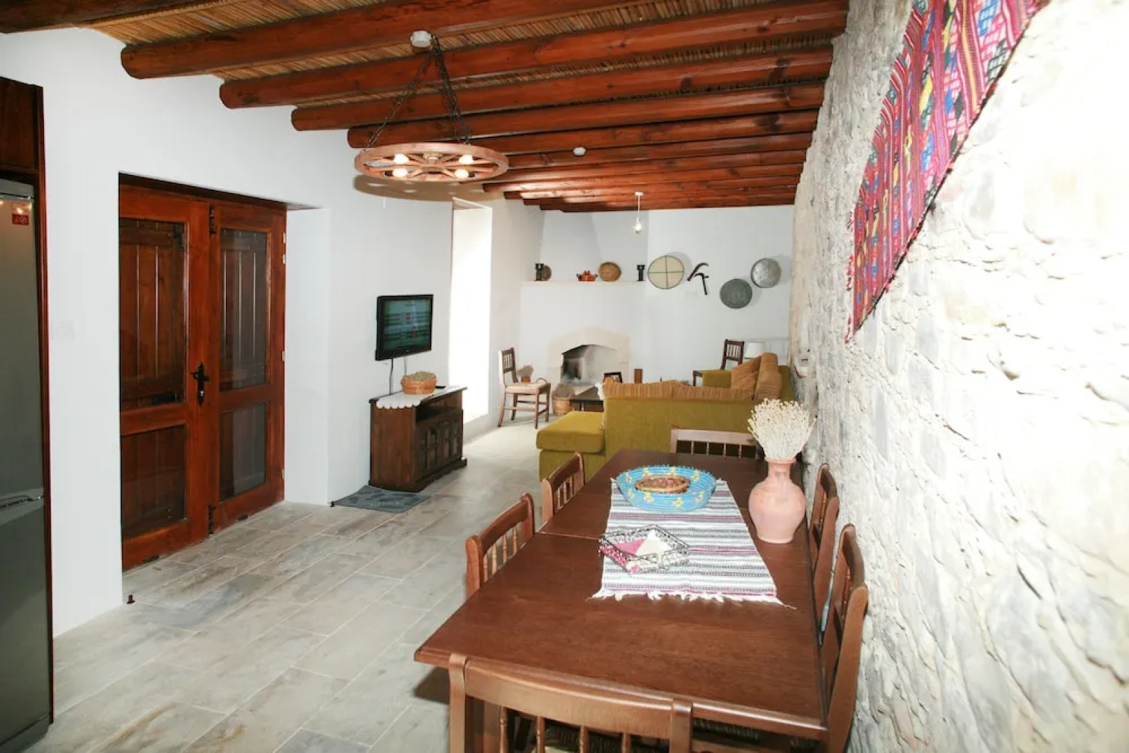 Areti Courtyard Villa