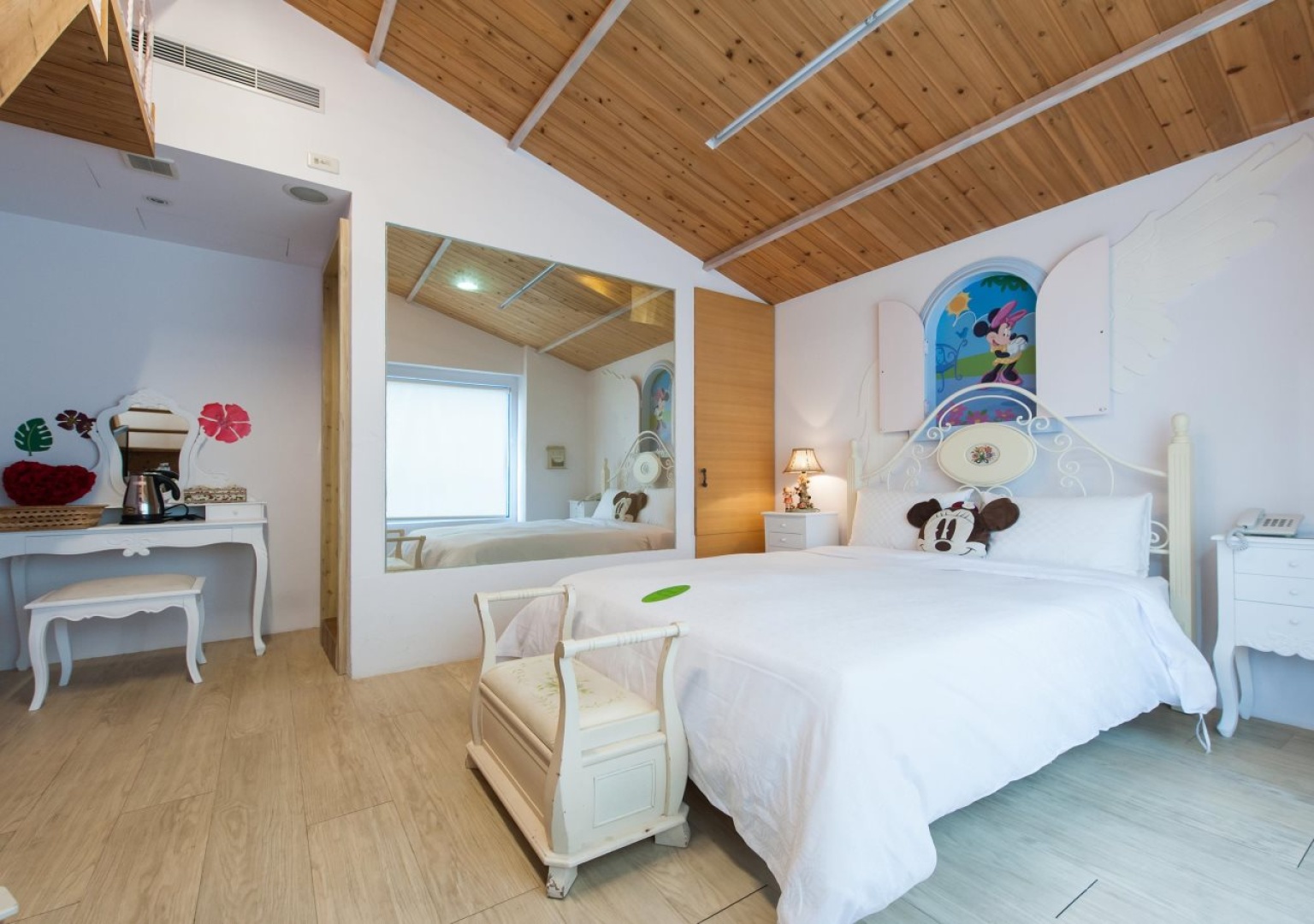 Liz Hotel
