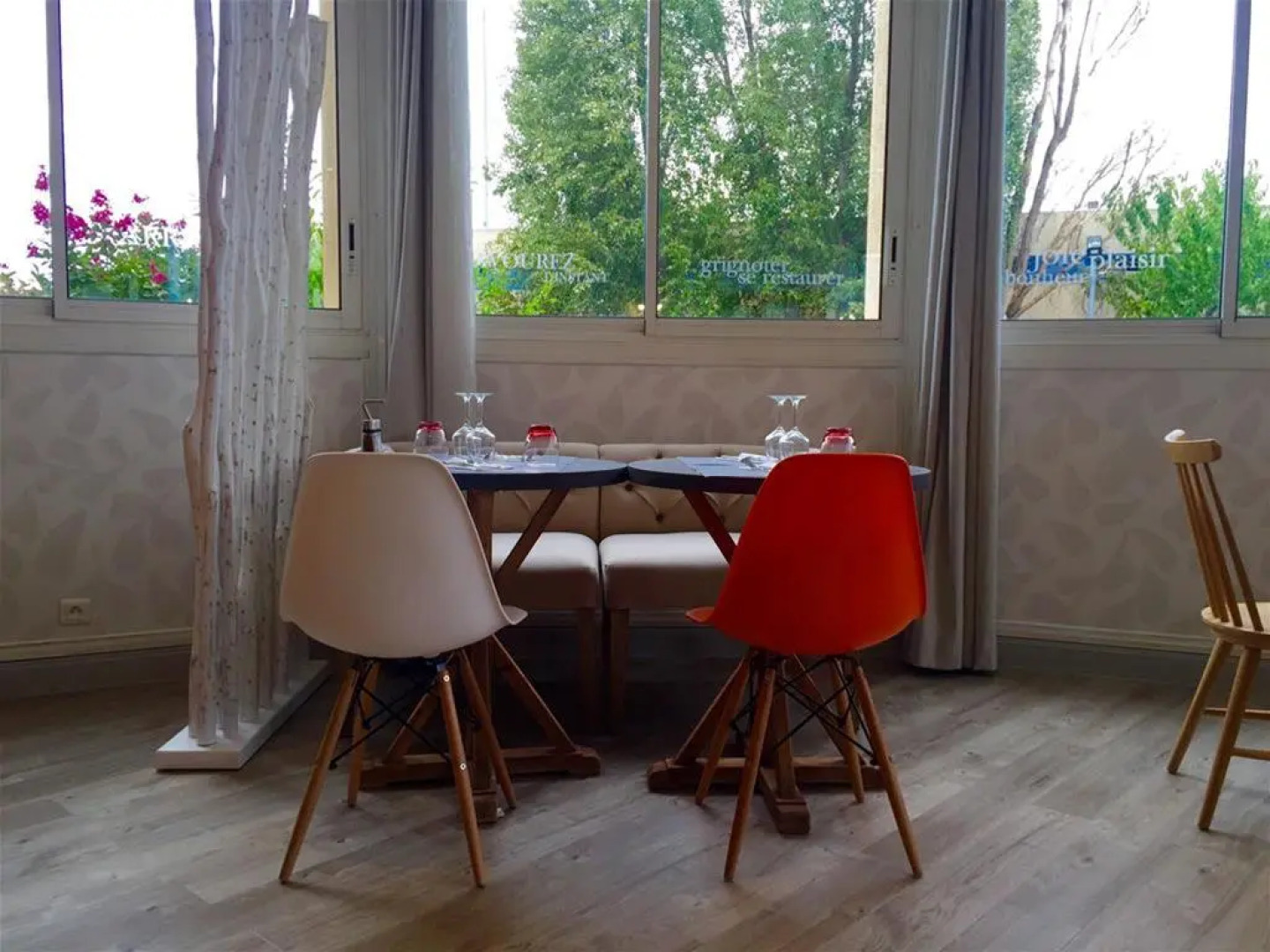 Hotel Kyriad Lyon Est - Bron Eurexpo Le Cottage