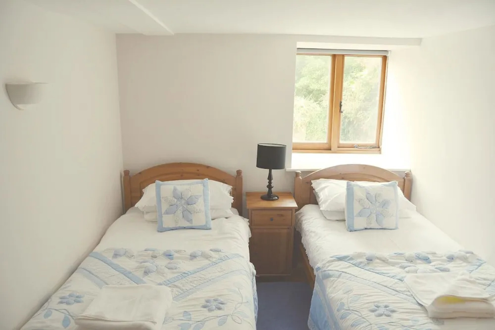 A spacious barn conversion with charming features near Looe