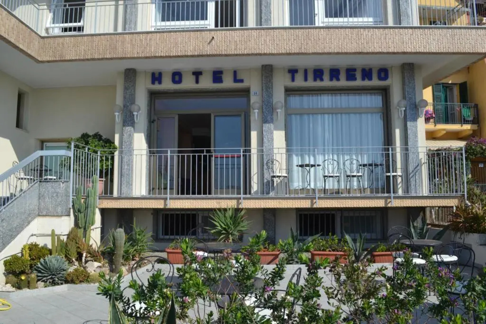 Hotel Tirreno