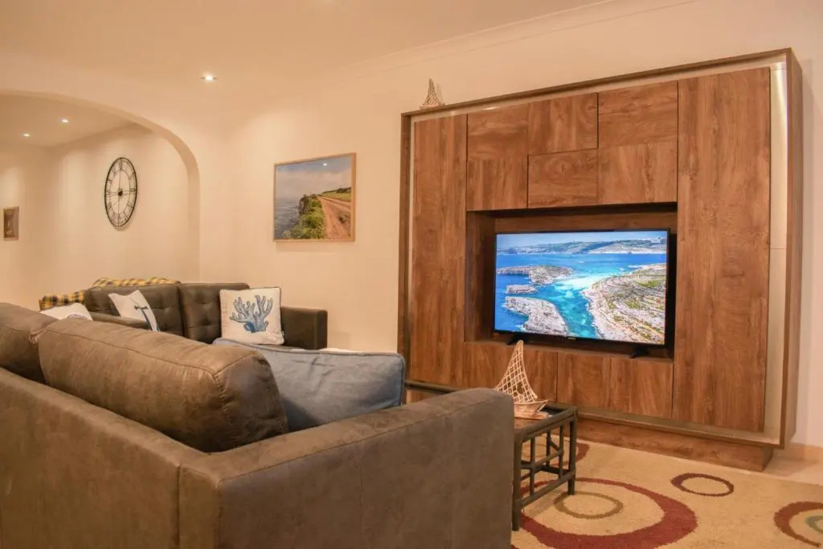 Spacious 3 bedroom apartment in Marsascala