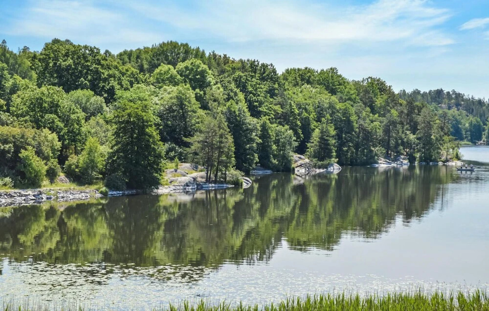 Nice Home in Trångsund With 4 Bedrooms and Wifi