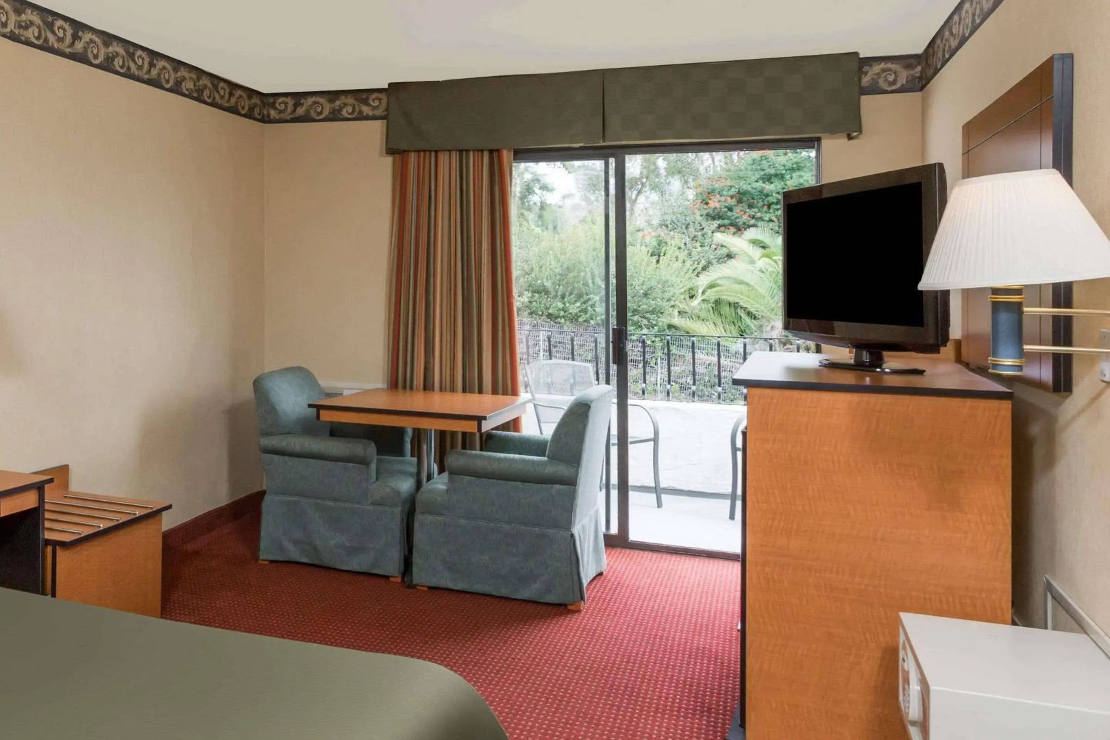 Travelodge by Wyndham San Clemente Beach