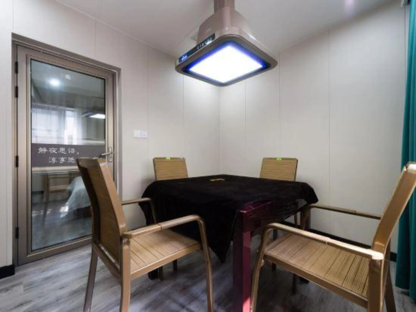 Family Inn Xuchang Railway Station