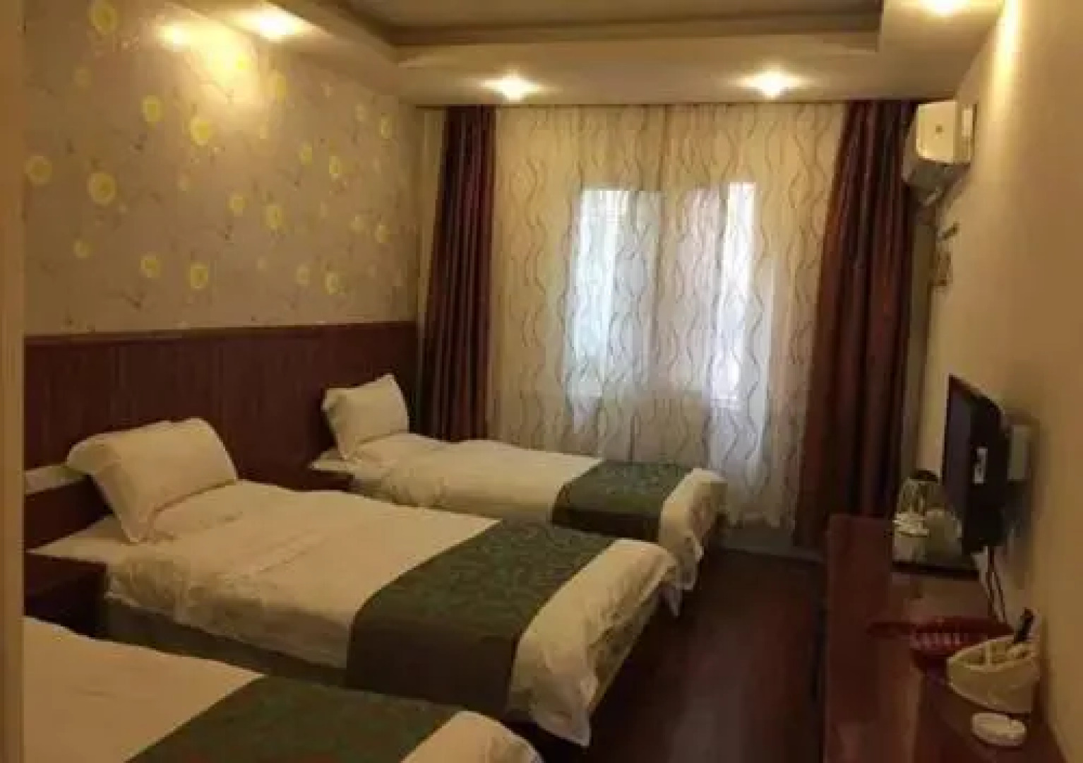 Jinli Holiday Hotel - Emeishan