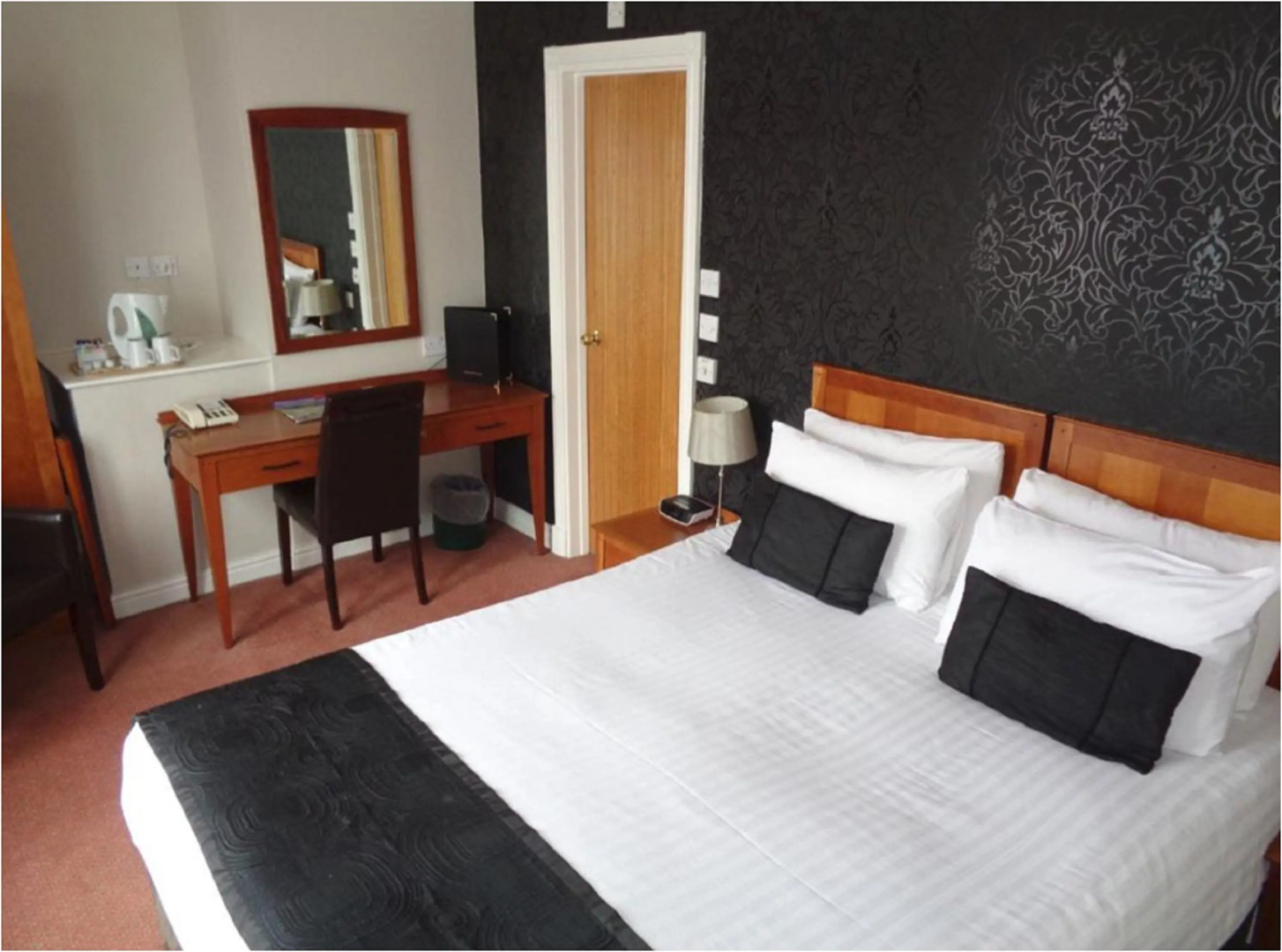 Aston Court Derby City Centre by Belvilla