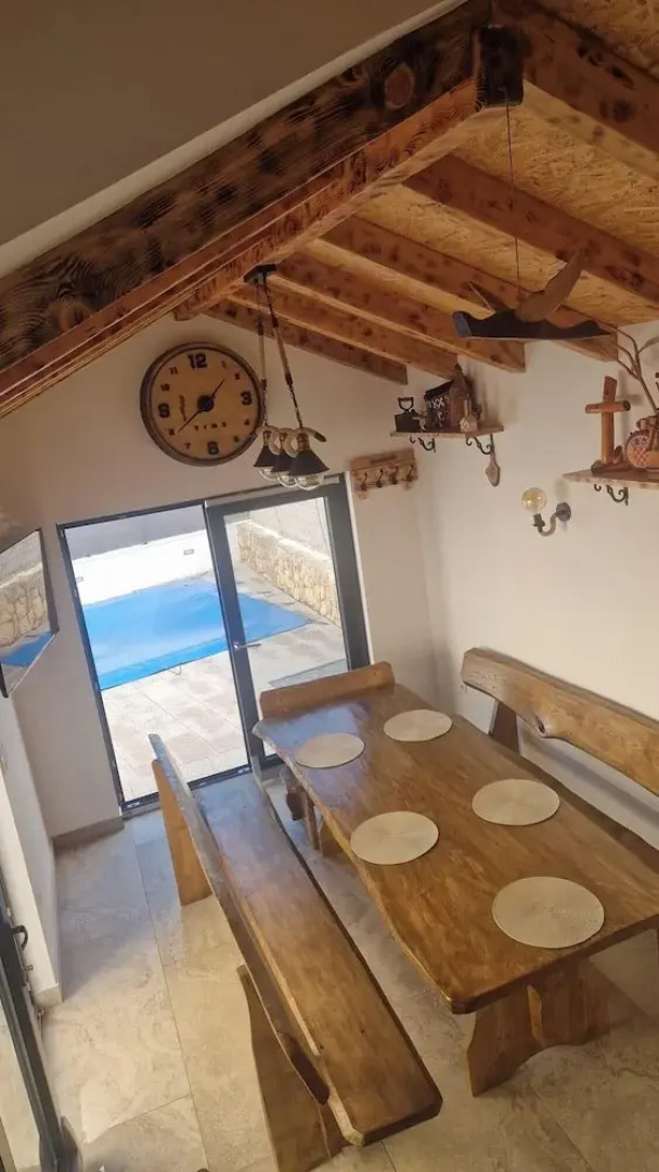 Shadesofblue M & M Sleeps 4 With Pool