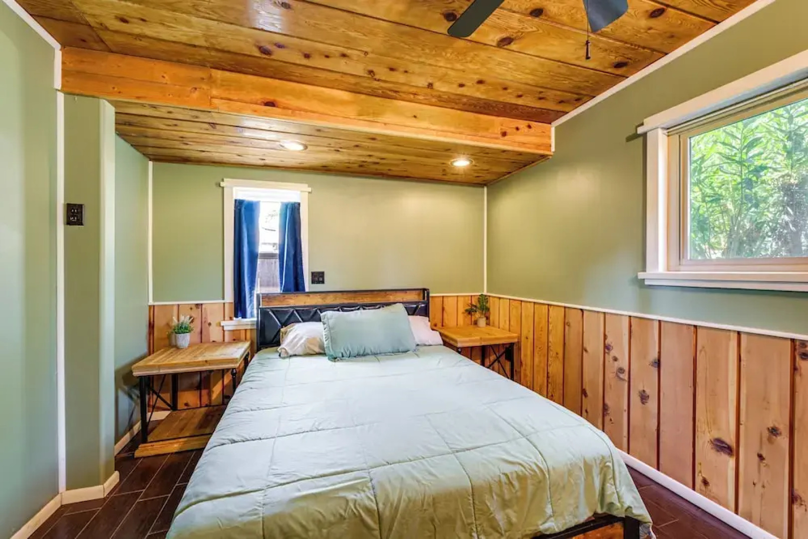 Idyllic Home in Kernville w/ Private Beach Access