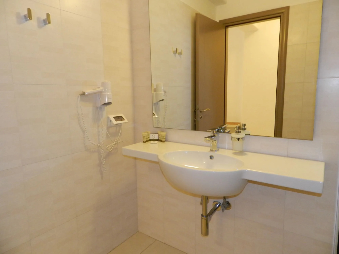 Lithos by Spyros & Flora