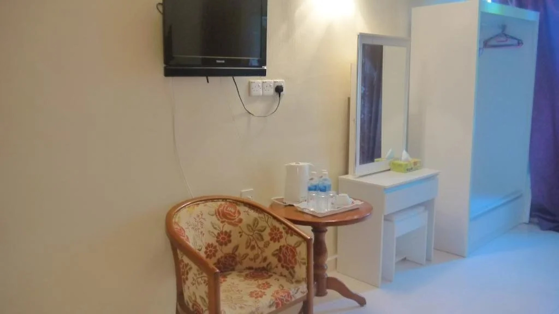 OYO 90010 Hotel Natalia Villa Inapan