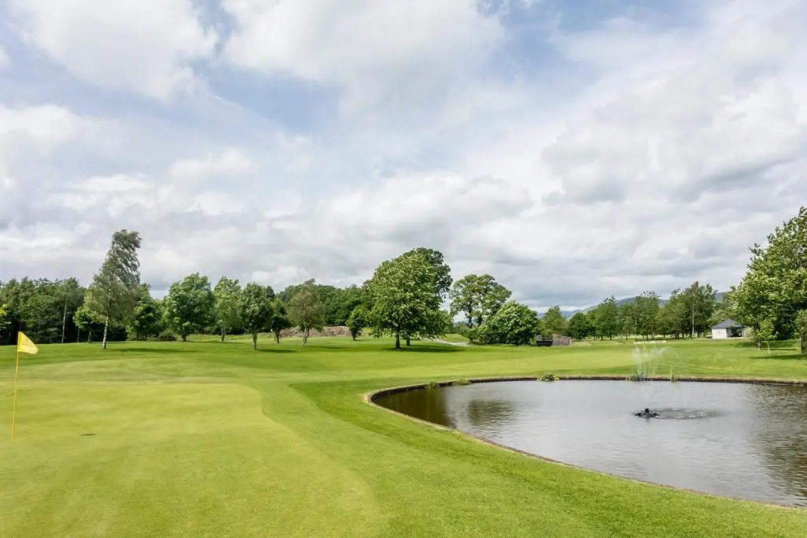 Golf Apartment @ Carus Green