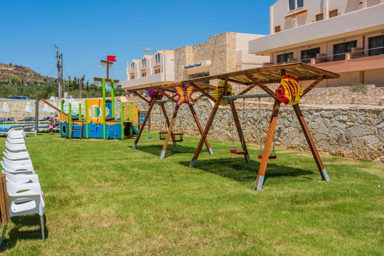 Kiani Beach Resort Family