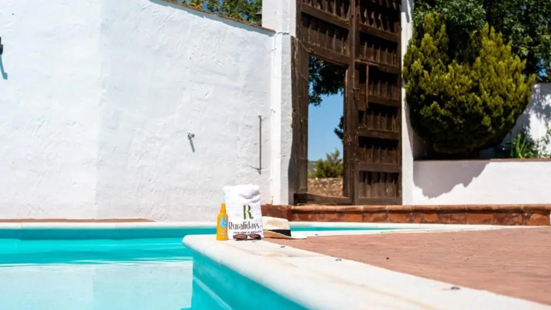 La Era Cortijo Completo Villanueva del Trabuco by Ruralidays