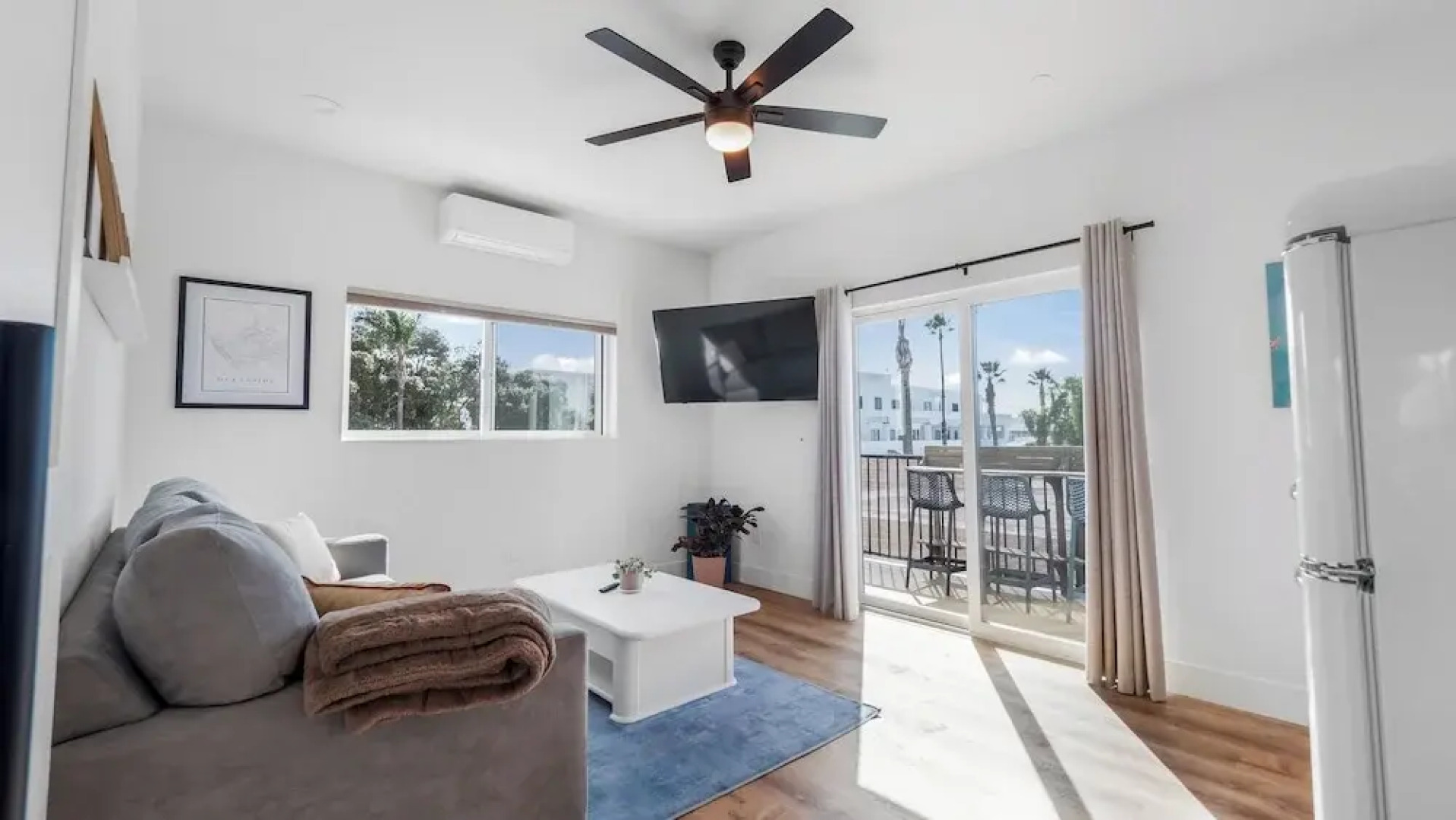 Rise Suites Oceanside