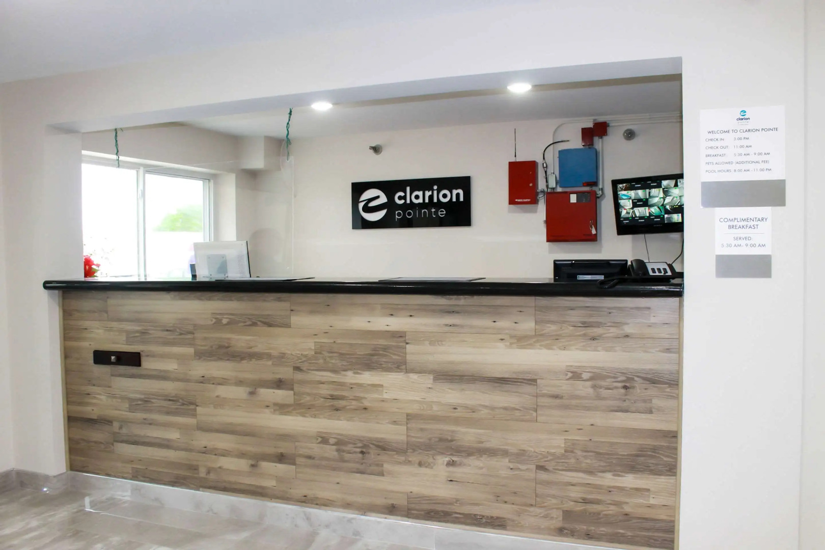 Clarion Pointe Bettendorf - Quad Cities