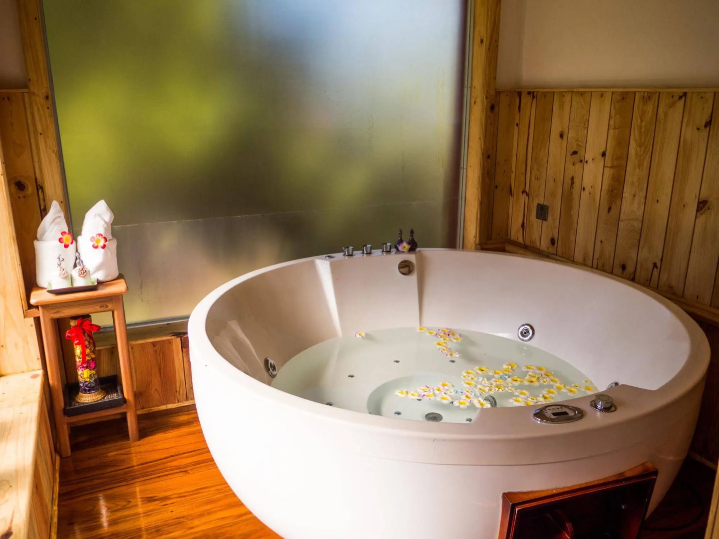 Royal Kalaw Hills Resort