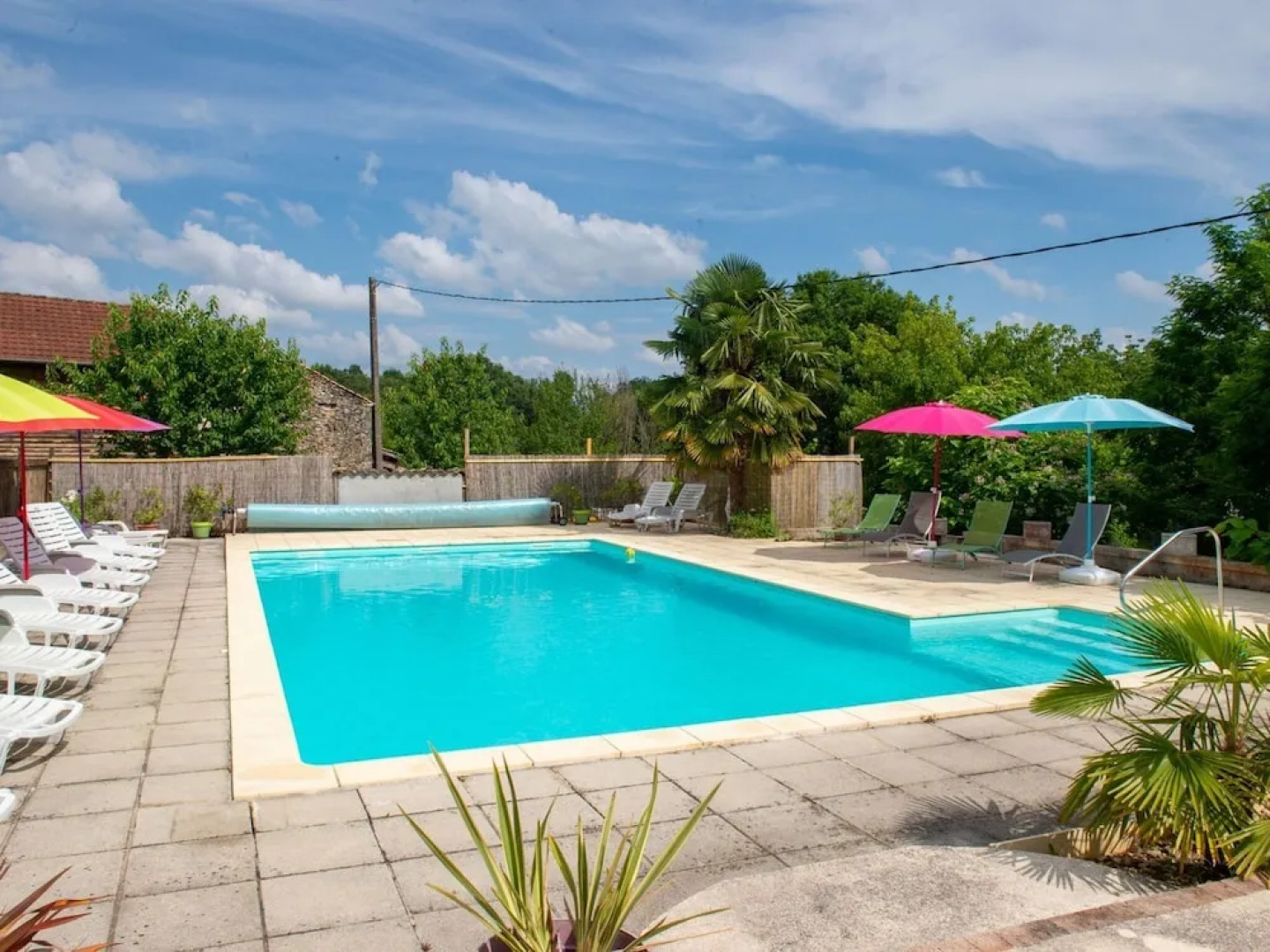 Secluded Holiday Home in Lacapelle-biron With Swimming Pool